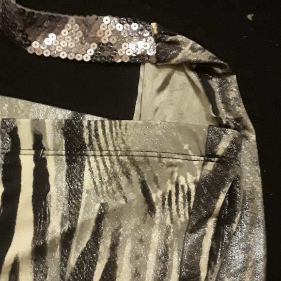 Animal print alter top blouse - Picture 6 of 6